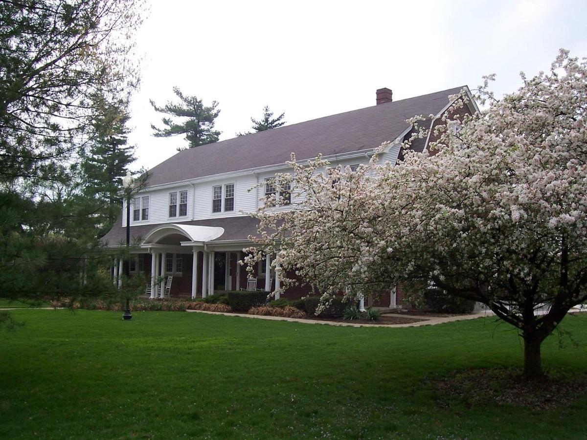 The Woodford Inn Versailles Exterior photo